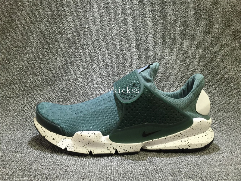 Nike Sock Dart Dark Green